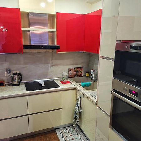 Spacious And Cozy Apartment Tirana Exterior foto